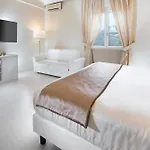 فندق Europa Grand 3*