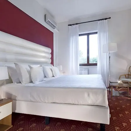 Europa Grand 3*