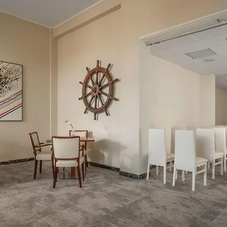 Hotel Europa Grand 3*