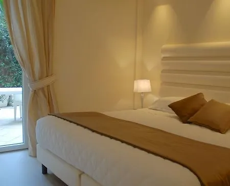 فندق Europa Grand 3*