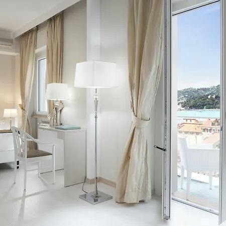 Europa Grand 3*