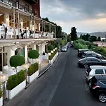 Europa Grand Hotel 3*