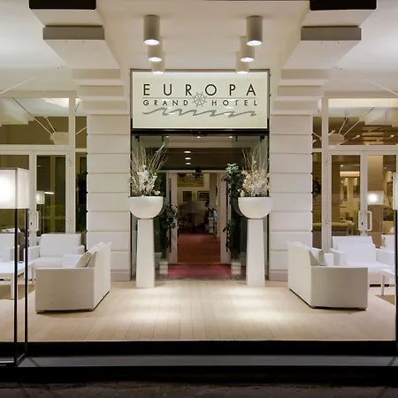 Hotel Europa Grand 3*