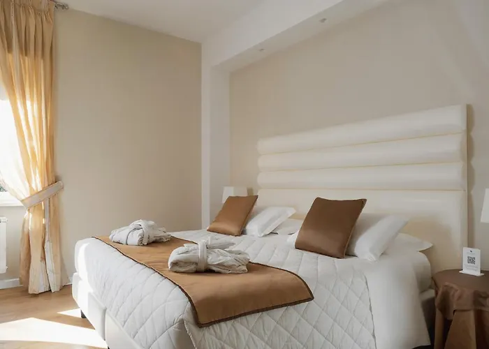 Europa Grand Hotel 3*