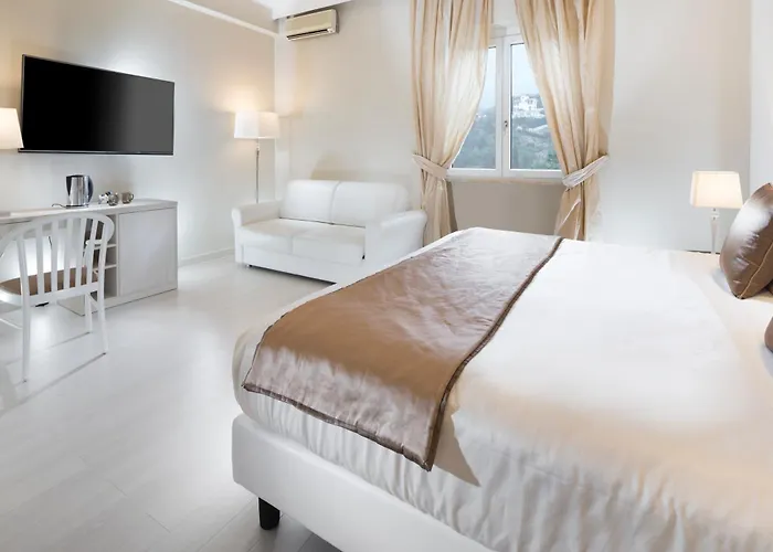 Hotel Europa Grand 3*